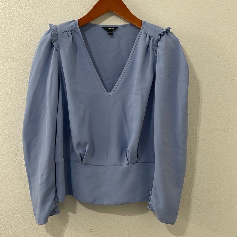 Express Light Blue V-Neck Puff Sleeve Blouse